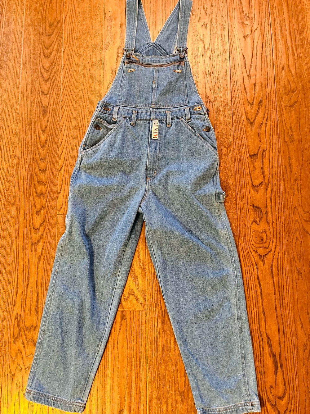 Women's Light Blue Denim Overalls with Classic Pocket Detail